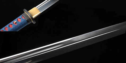 Differences Between Straight Edge Katanas And Curved Katanas